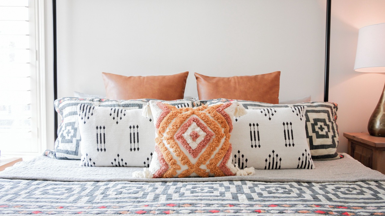 Photo of Bedroom in Paradise Valley Village
