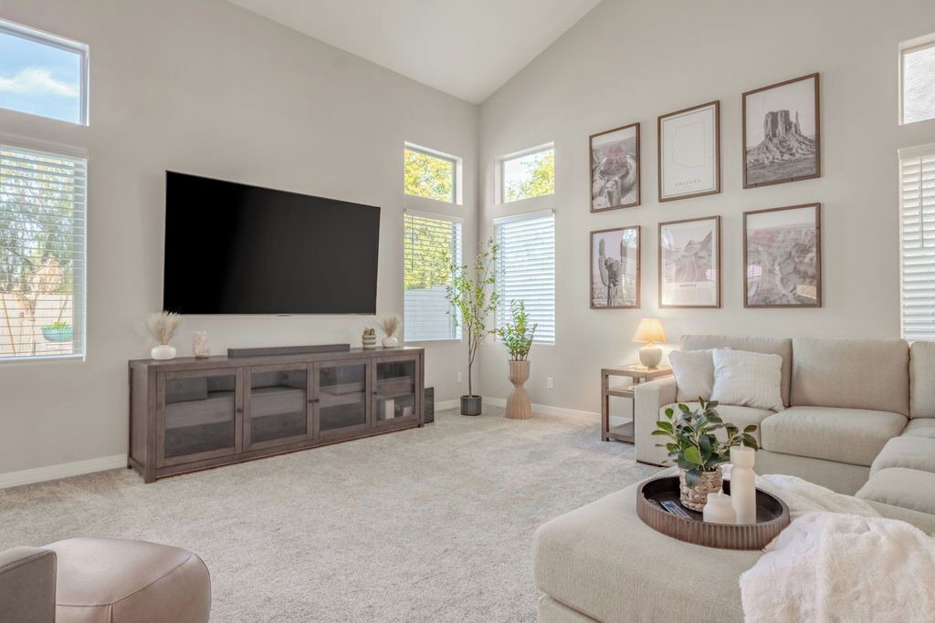 Photo of Livingroom in San Tan Valley