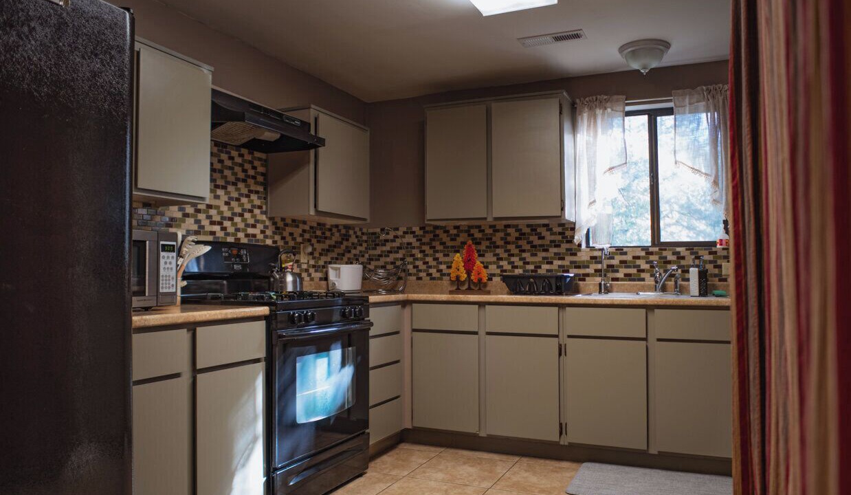 Photo of Kitchen in Oak Knoll Village