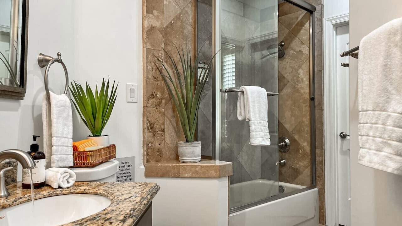 Photo of Bathroom in Central Scottsdale