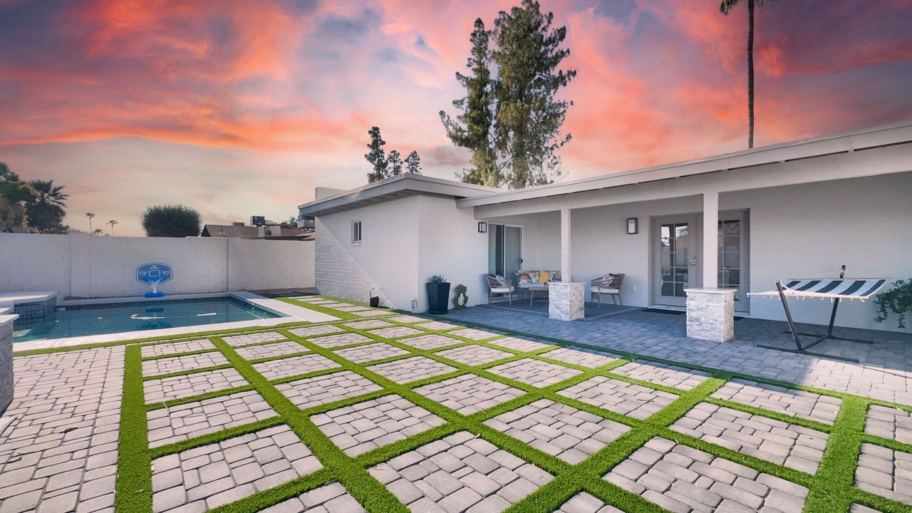 Photo of Patio Balcony in North Mountain