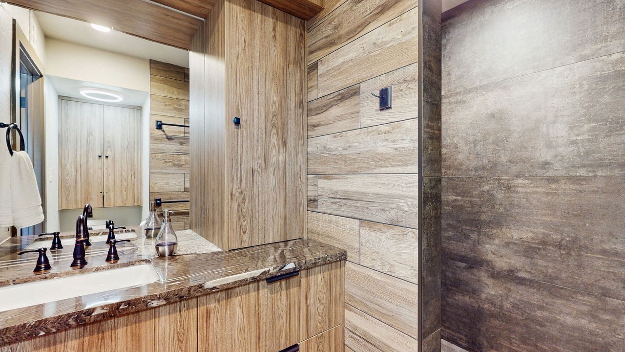 Photo of Bathroom in Central Scottsdale