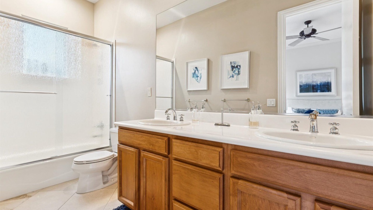 Photo of Bathroom in Mirabel Village