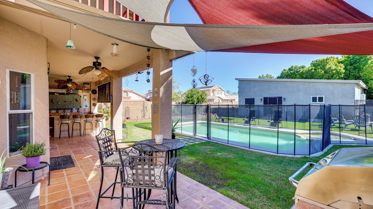 Photo of Outdoor in Paradise Valley Village