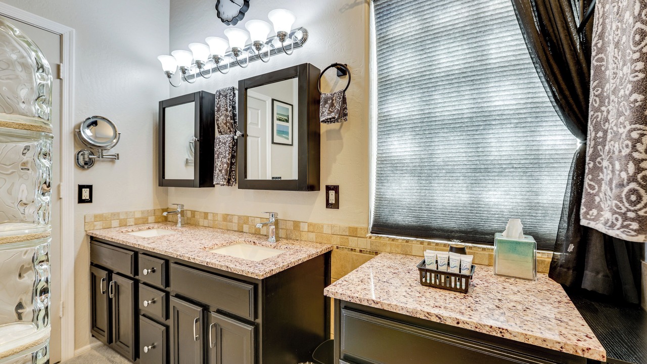 Photo of Bathroom in Paradise Valley Village