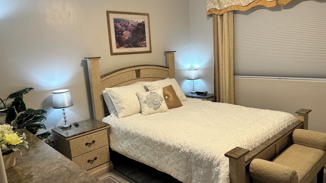 Photo of Bedroom in Green Valley