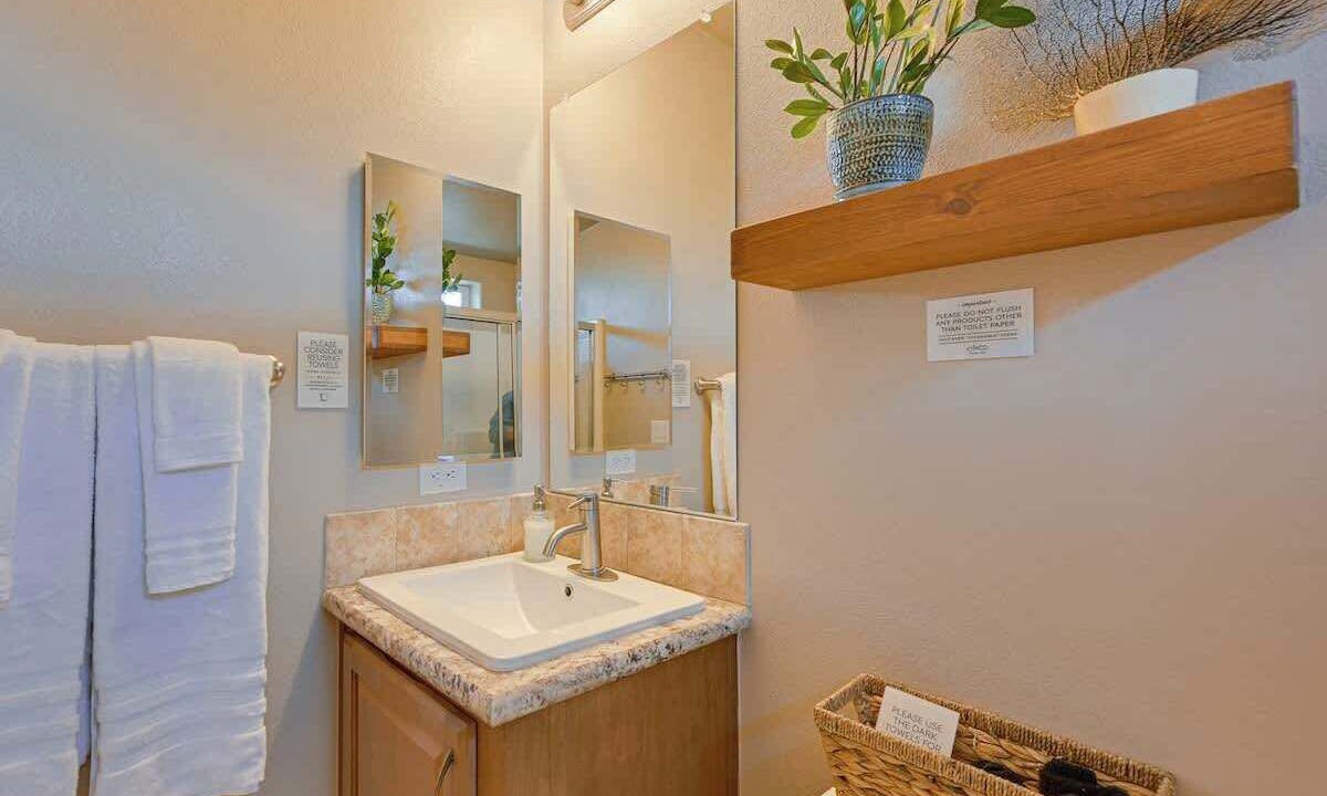 Photo of Bathroom in Williams