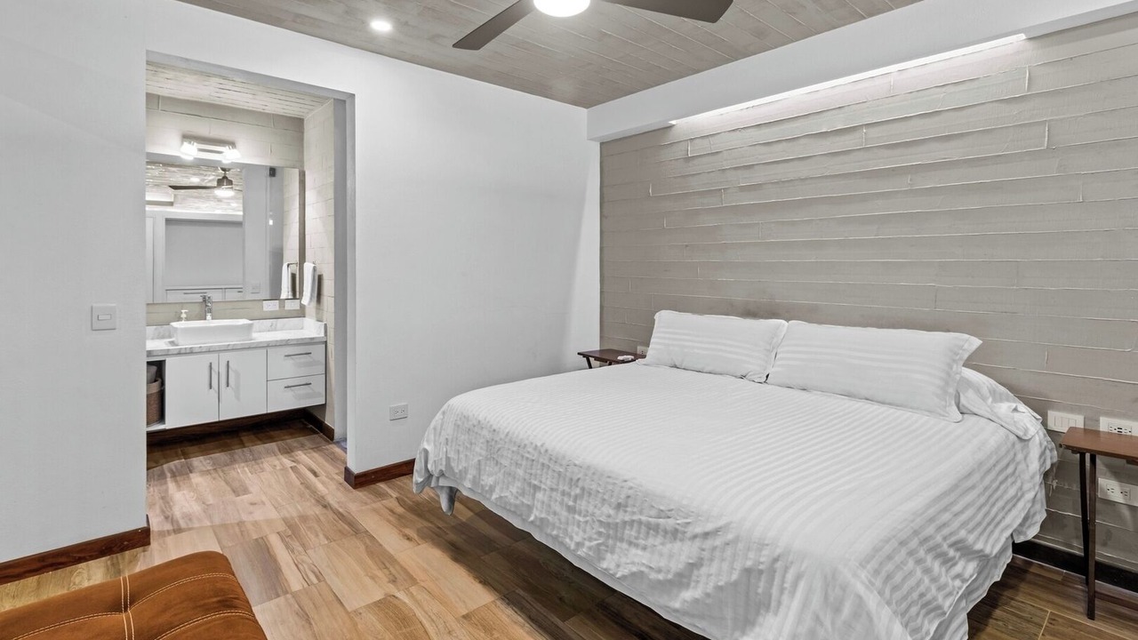 Photo of Bedroom in Romantic Zone