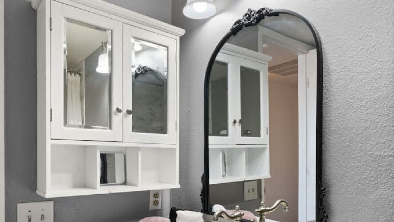Photo of Bathroom in Entertainment District