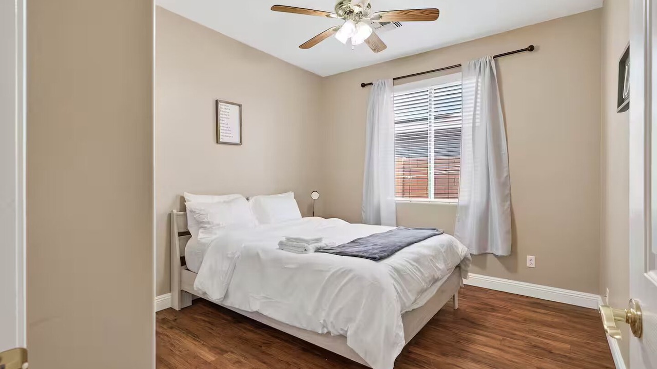 Photo of Bedroom in South Mountain