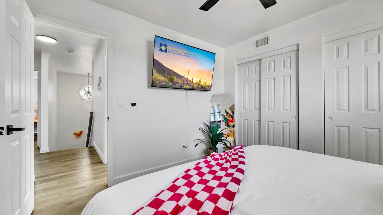 Photo of Bedroom in Paradise Valley Village