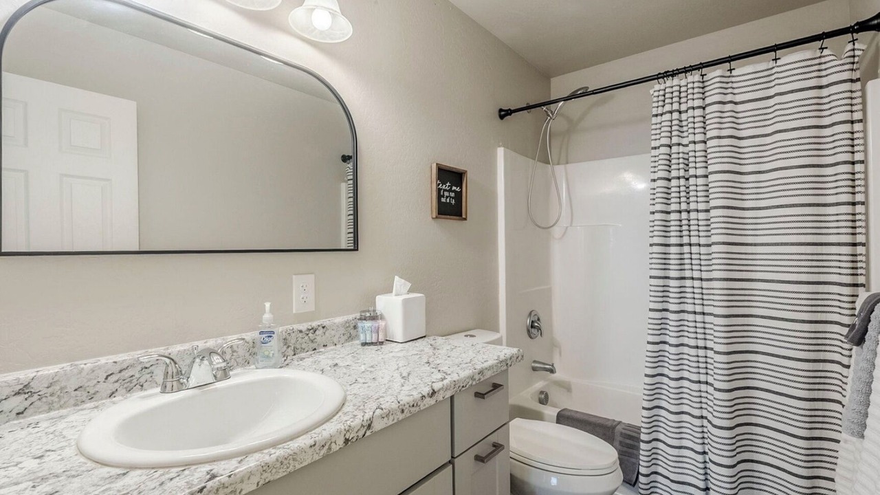 Photo of Bathroom in Golden Springs