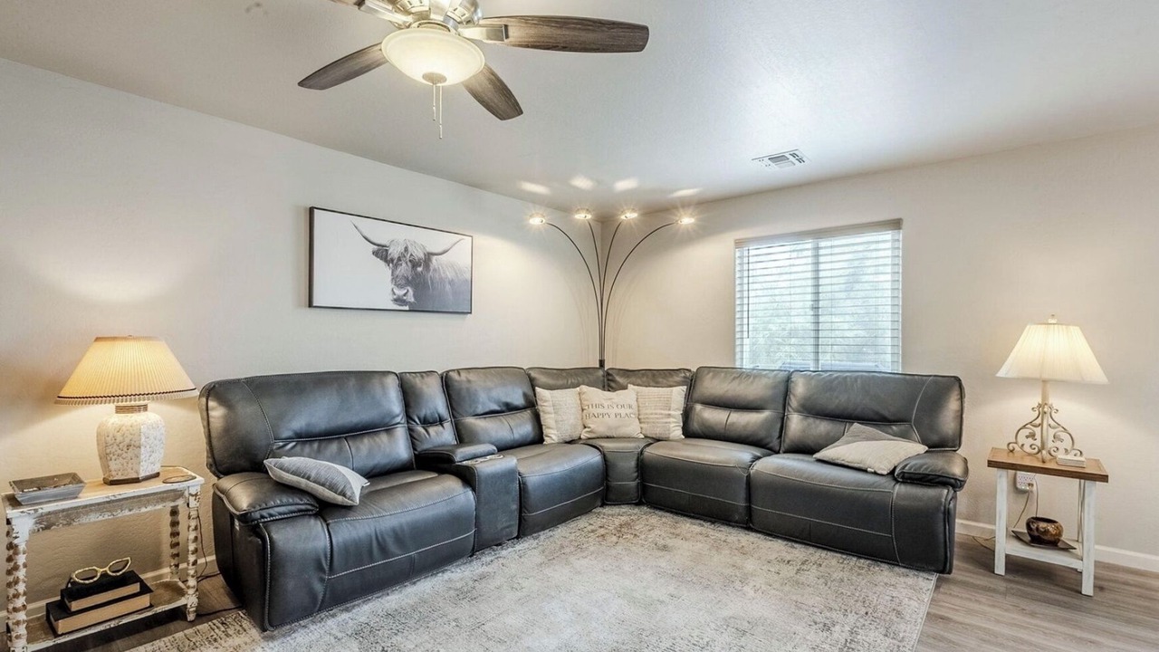 Photo of Bedroom in Golden Springs