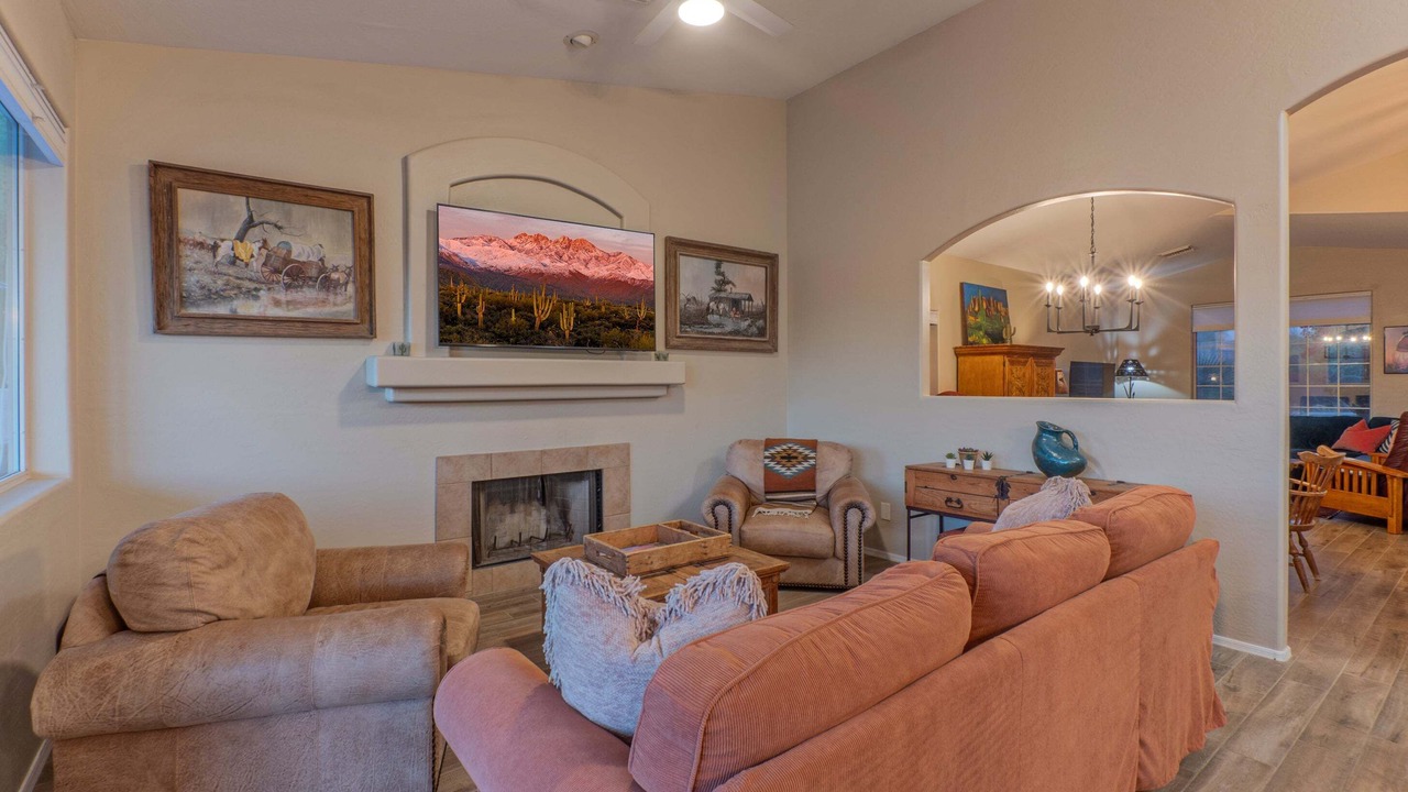 Photo of Livingroom in Gold Canyon