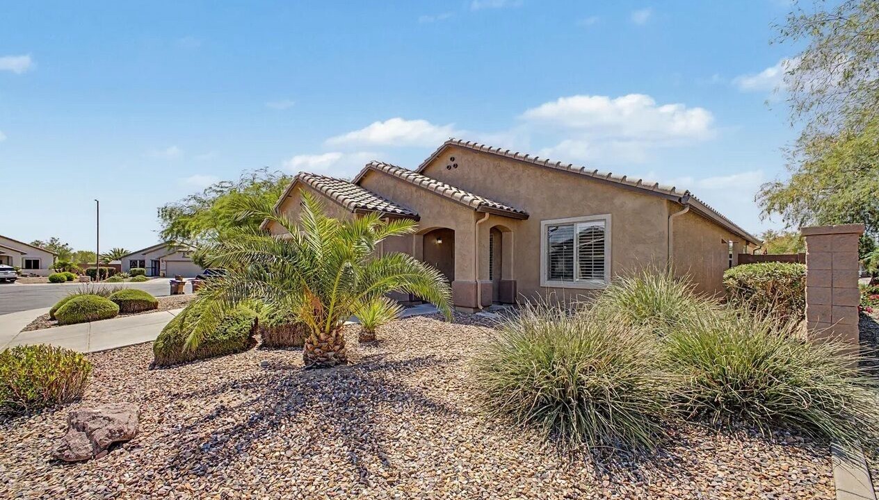 Photo of Outdoor in Anthem at Merrill Ranch