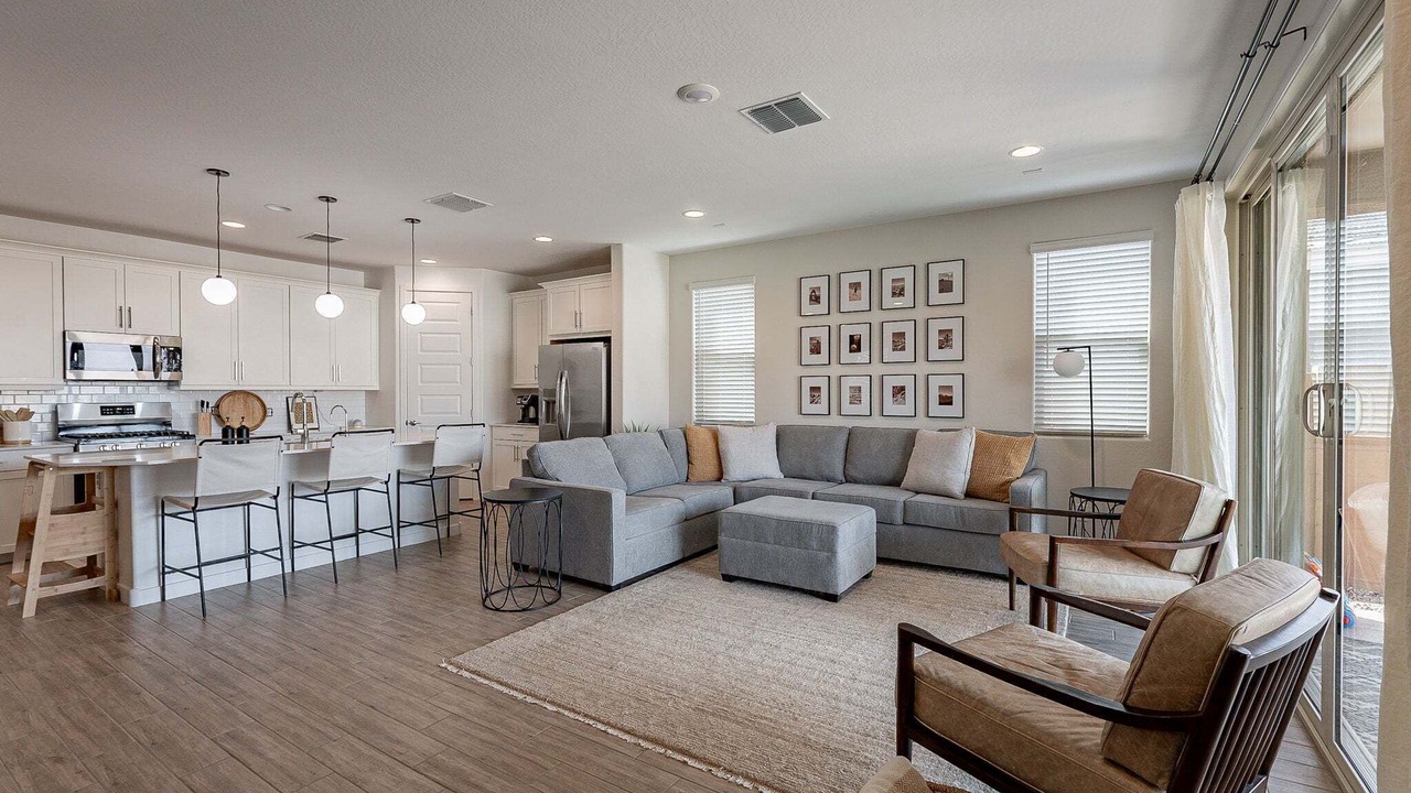 Photo of Livingroom in Gold Canyon