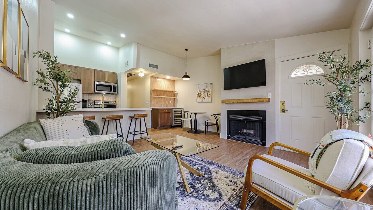 Photo of Livingroom in North Mountain
