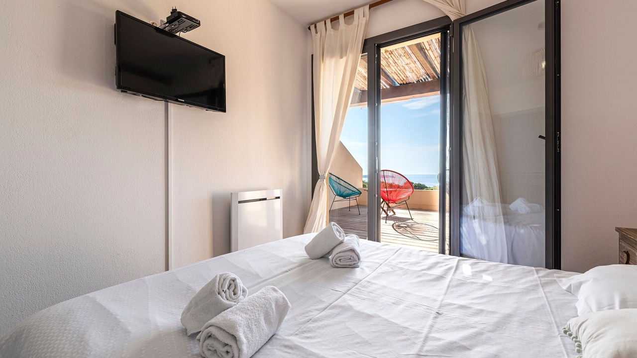 Photo of Bedroom in Hameau de Palombaggia