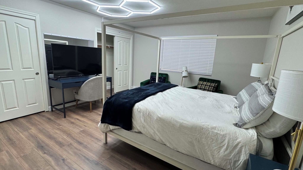 Photo of Bedroom in Corona de Tucson