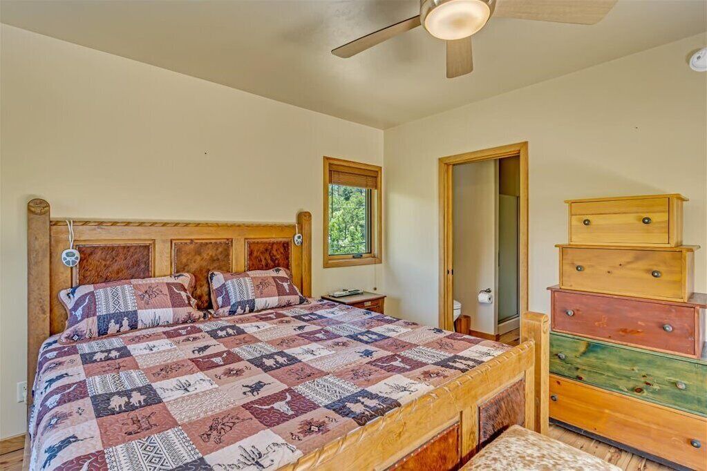 Photo of Bedroom in Summerhaven