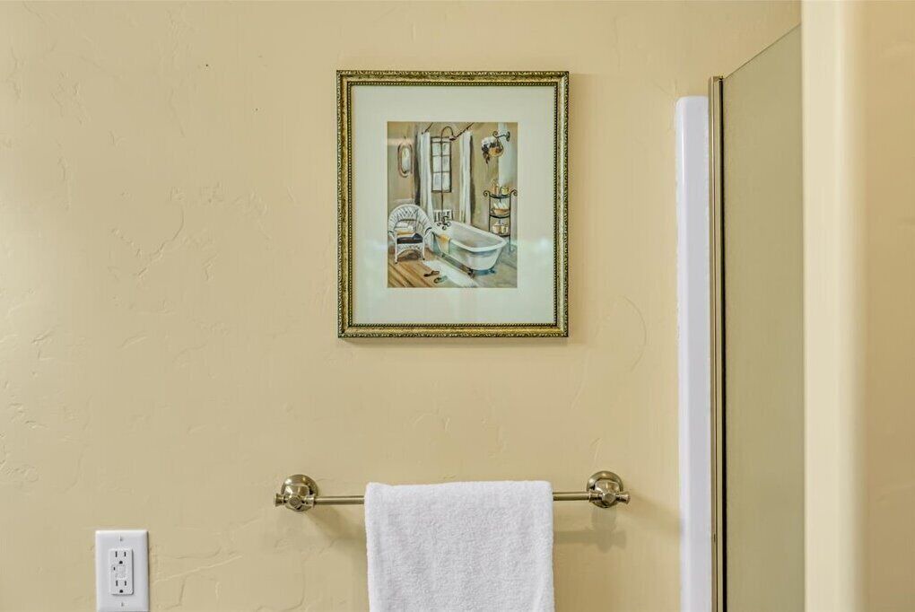 Photo of Bathroom in Summerhaven