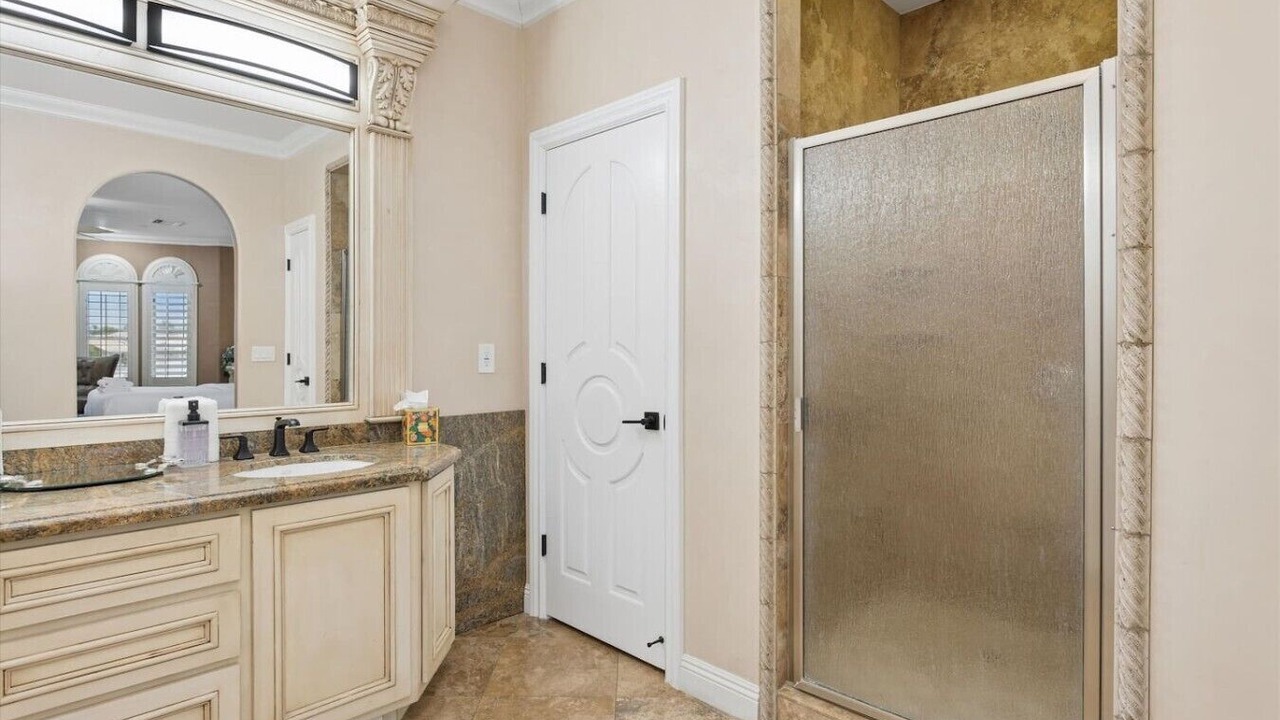 Photo of Bathroom in Arrowhead Lakes