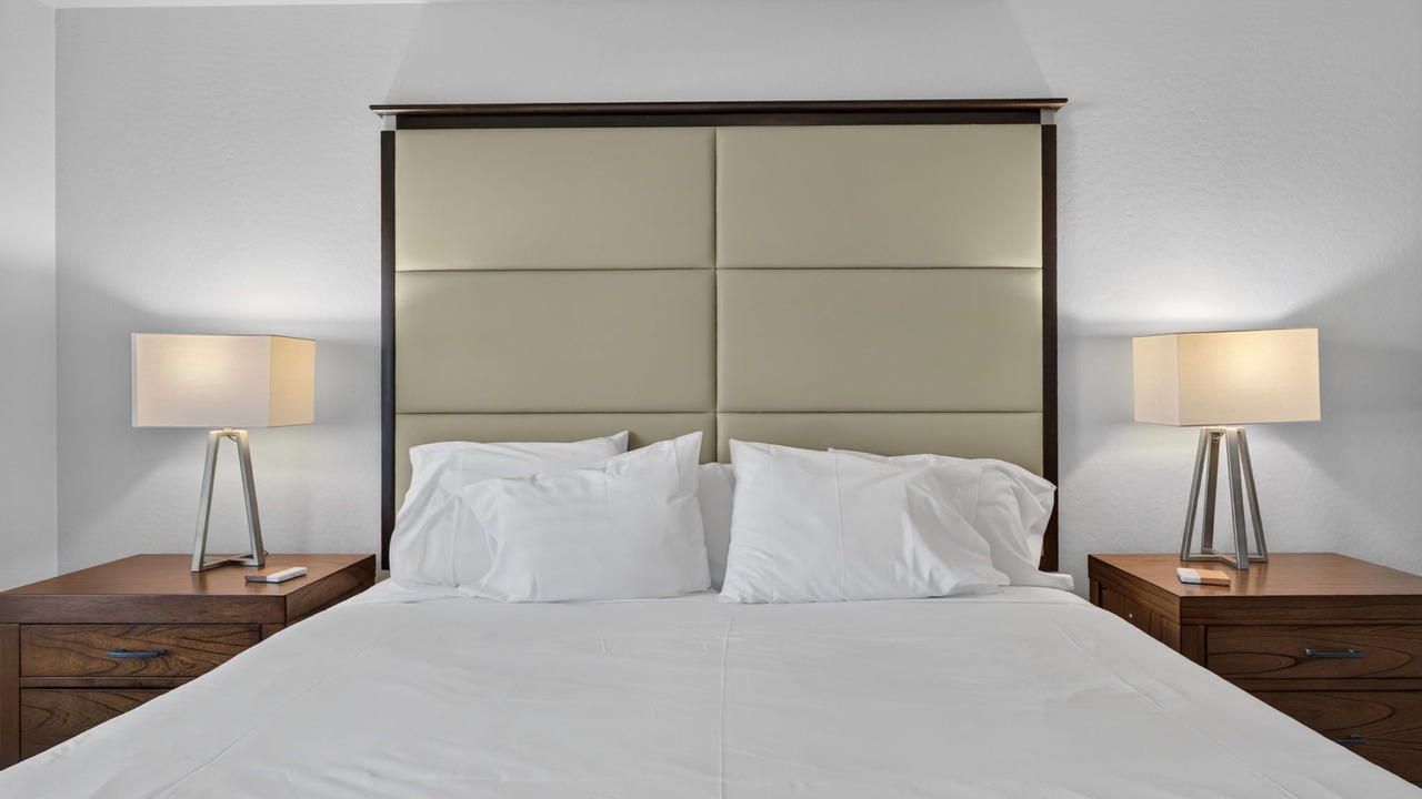 Photo of Bedroom in Desert Ridge