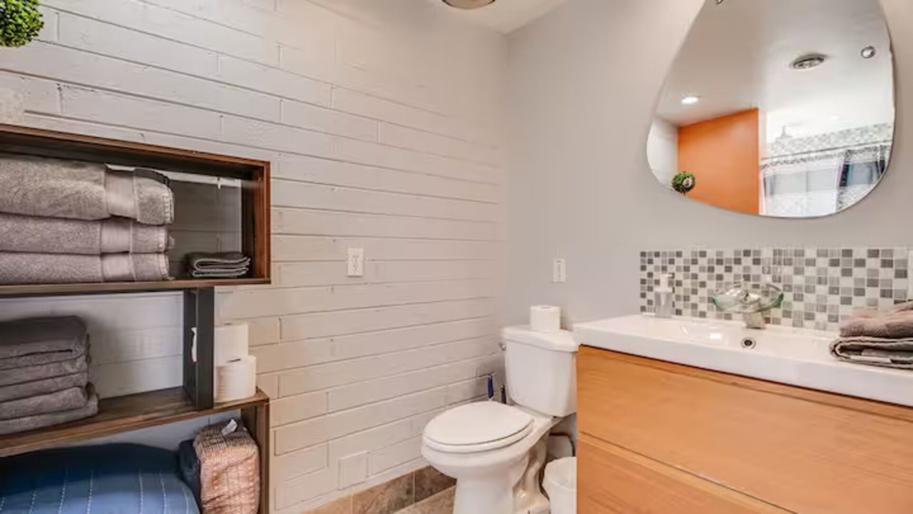 Photo of Bathroom in Ocotillo Manor