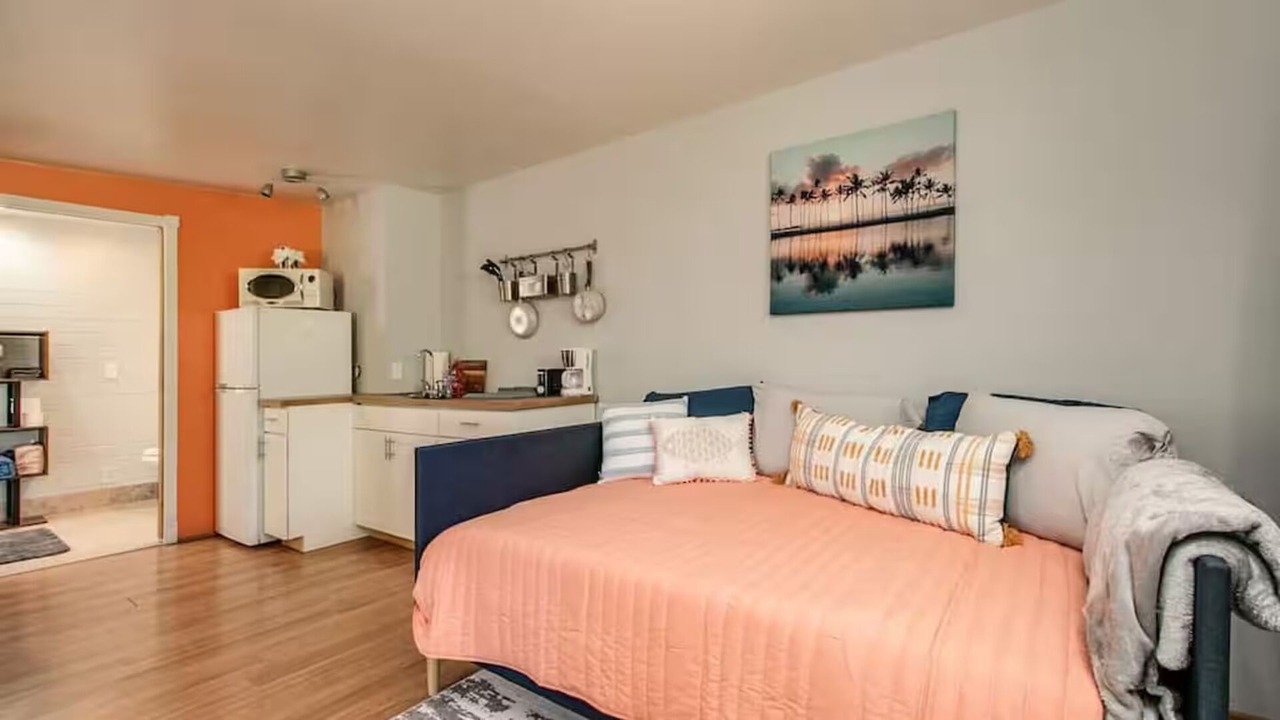 Photo of Bedroom in Ocotillo Manor