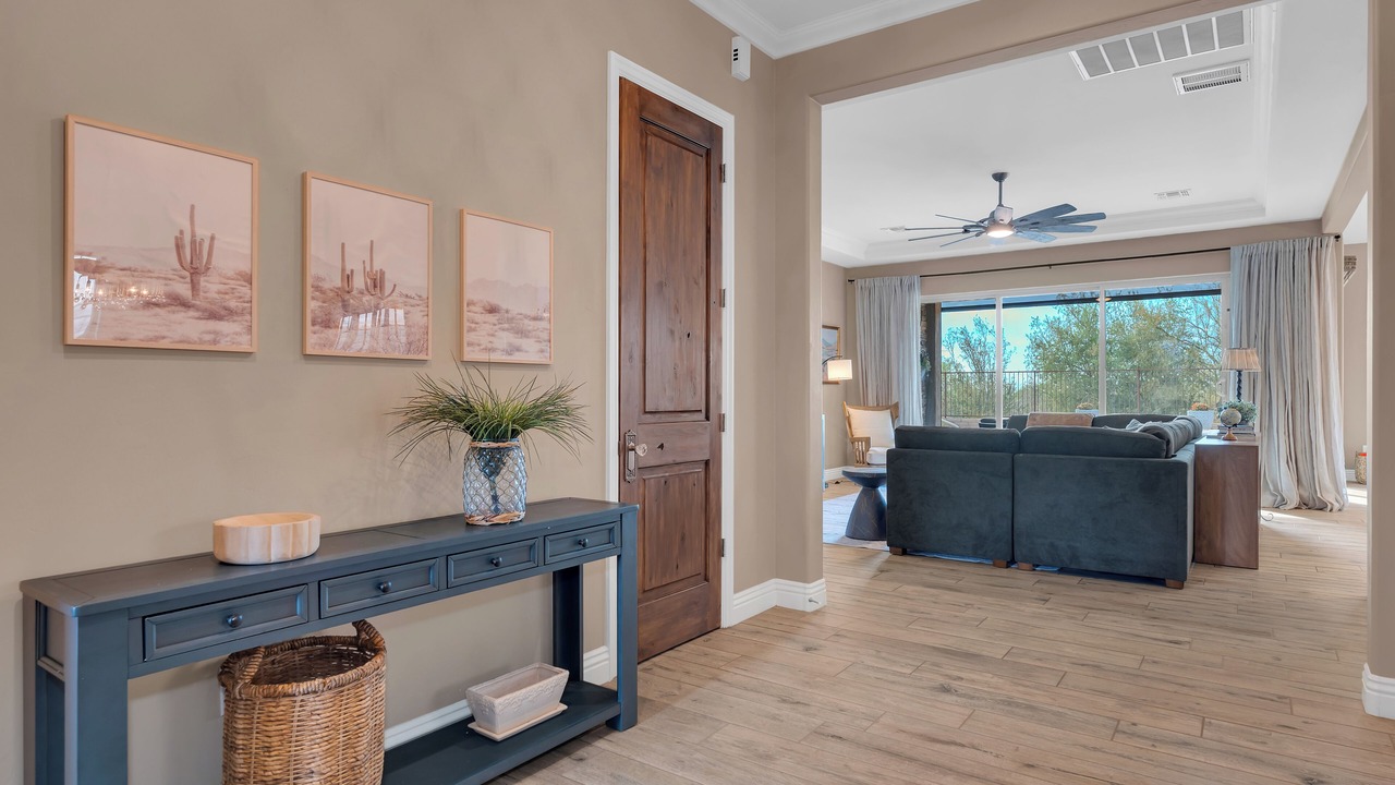 Photo of Livingroom in Dove Mountain