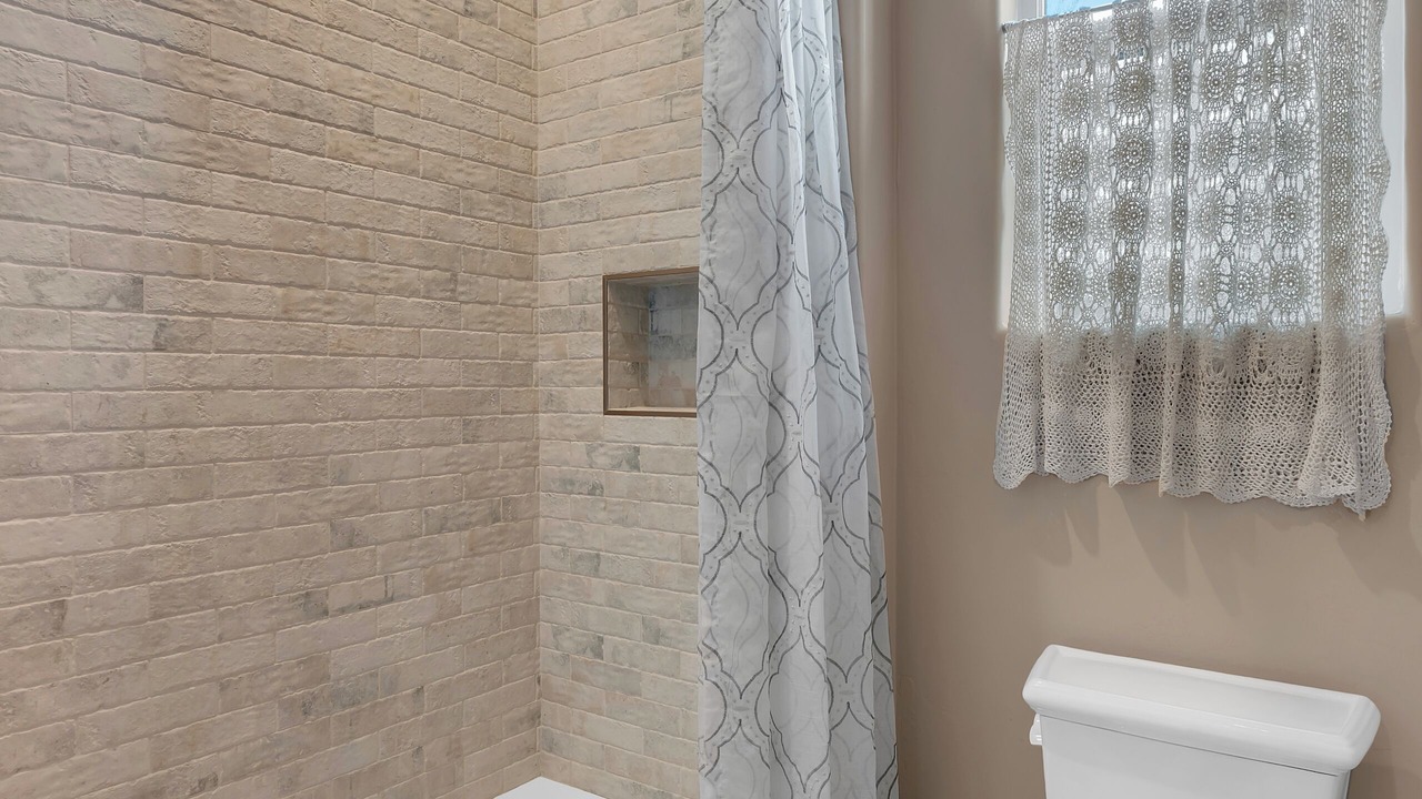 Photo of Bathroom in Dove Mountain
