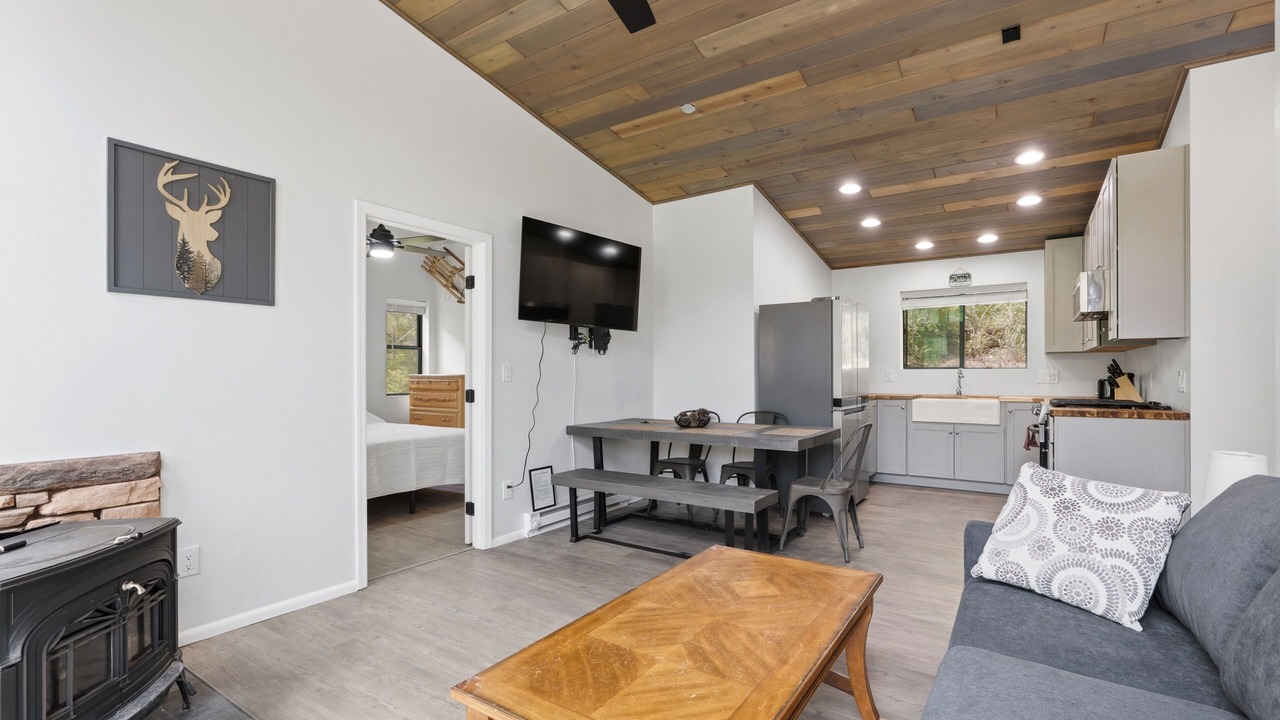 Photo of Livingroom in Mount Lemmon