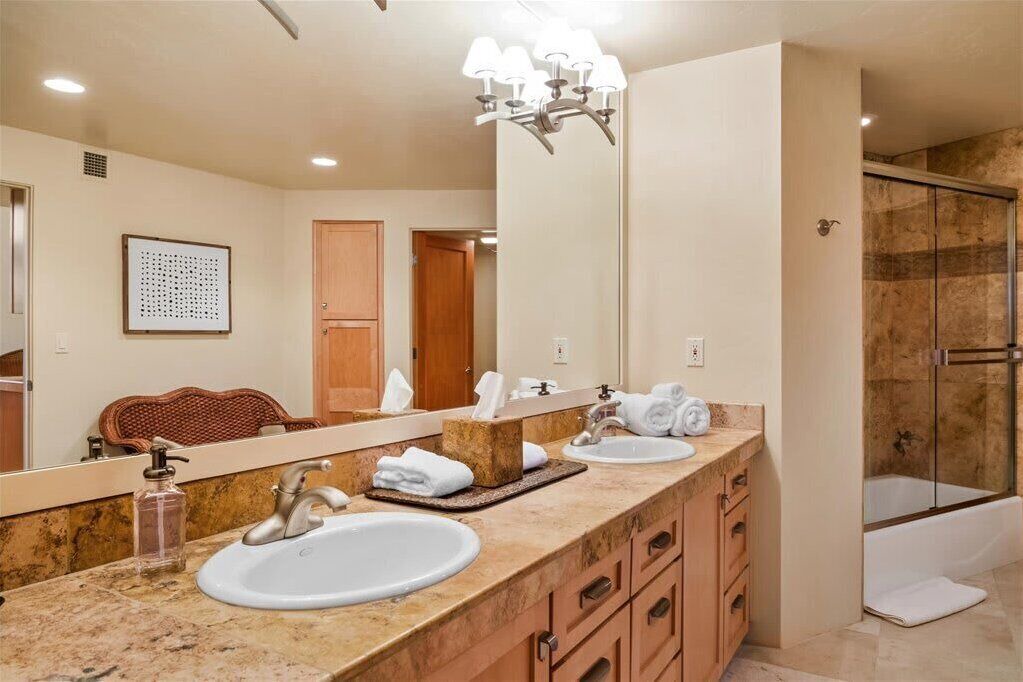 Photo of Bathroom in Starr Pass