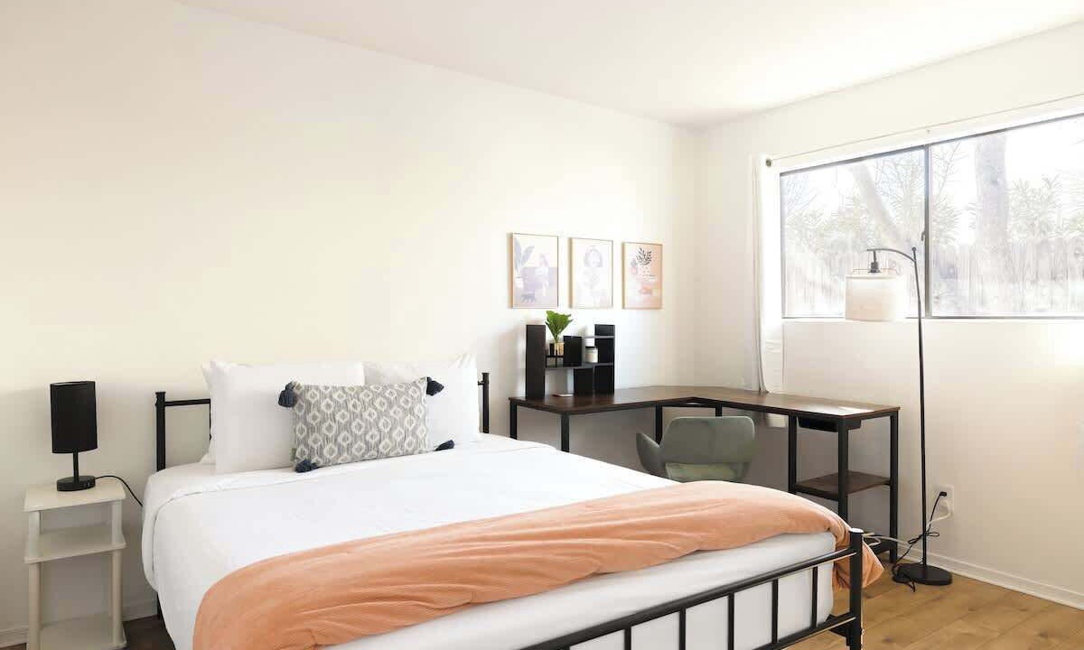 Photo of Bedroom in Blenman-Elm
