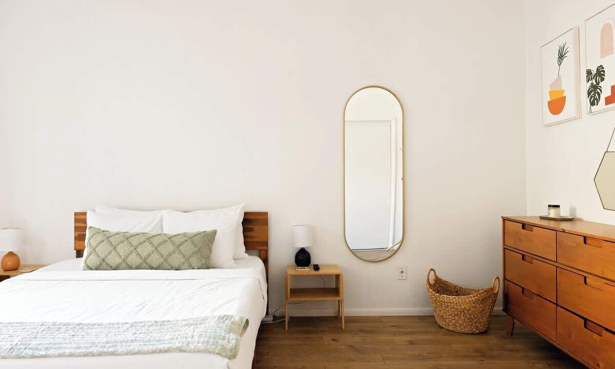Photo of Bedroom in Blenman-Elm