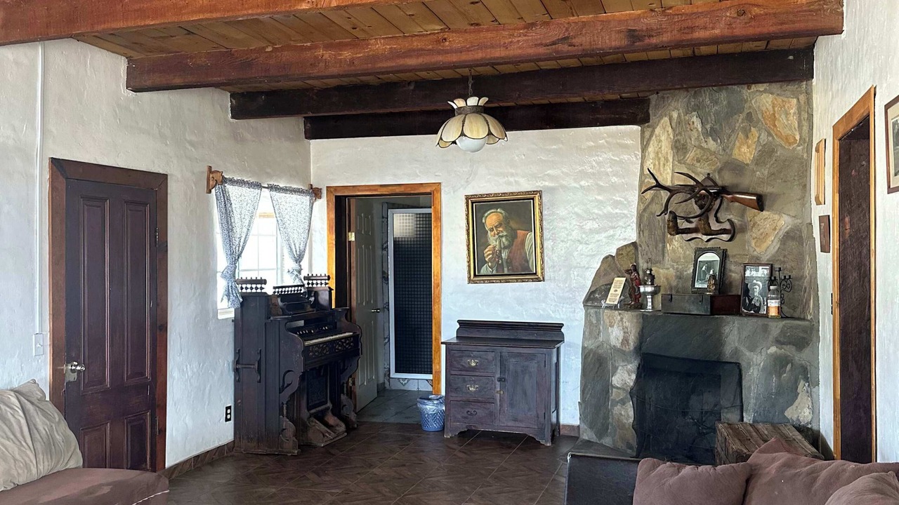 Photo of Livingroom in San Rafael