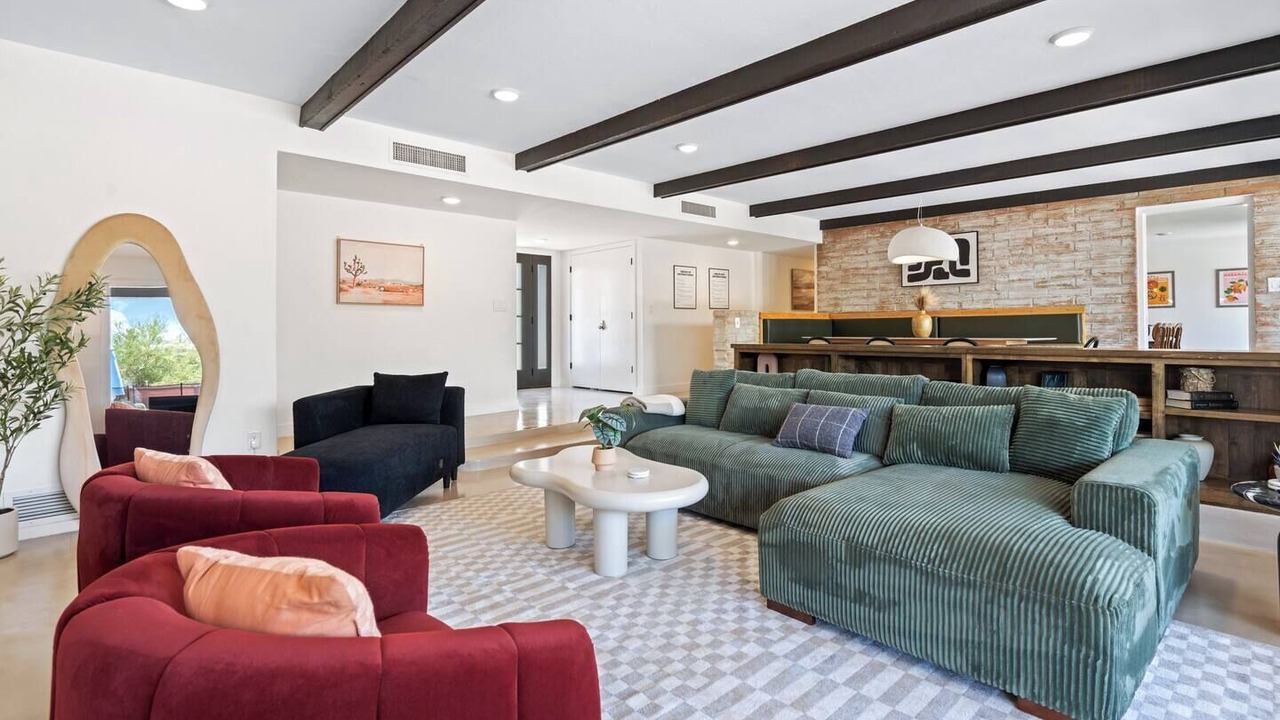 Photo of Livingroom in Sabino Mountain