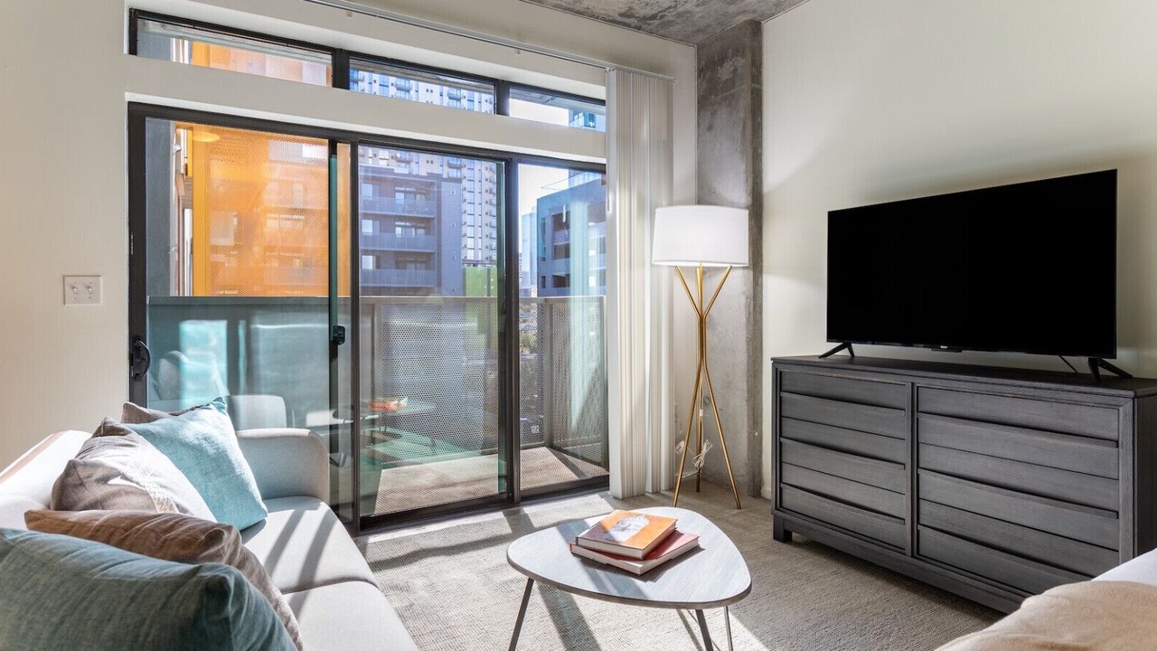 Photo of Livingroom in Evans Churchill
