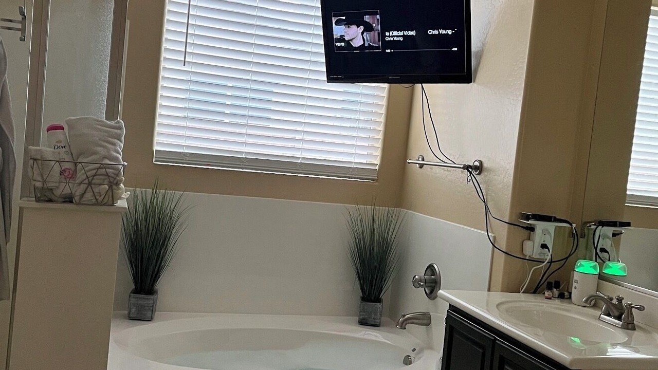 Photo of Bathroom in Greer Ranch North