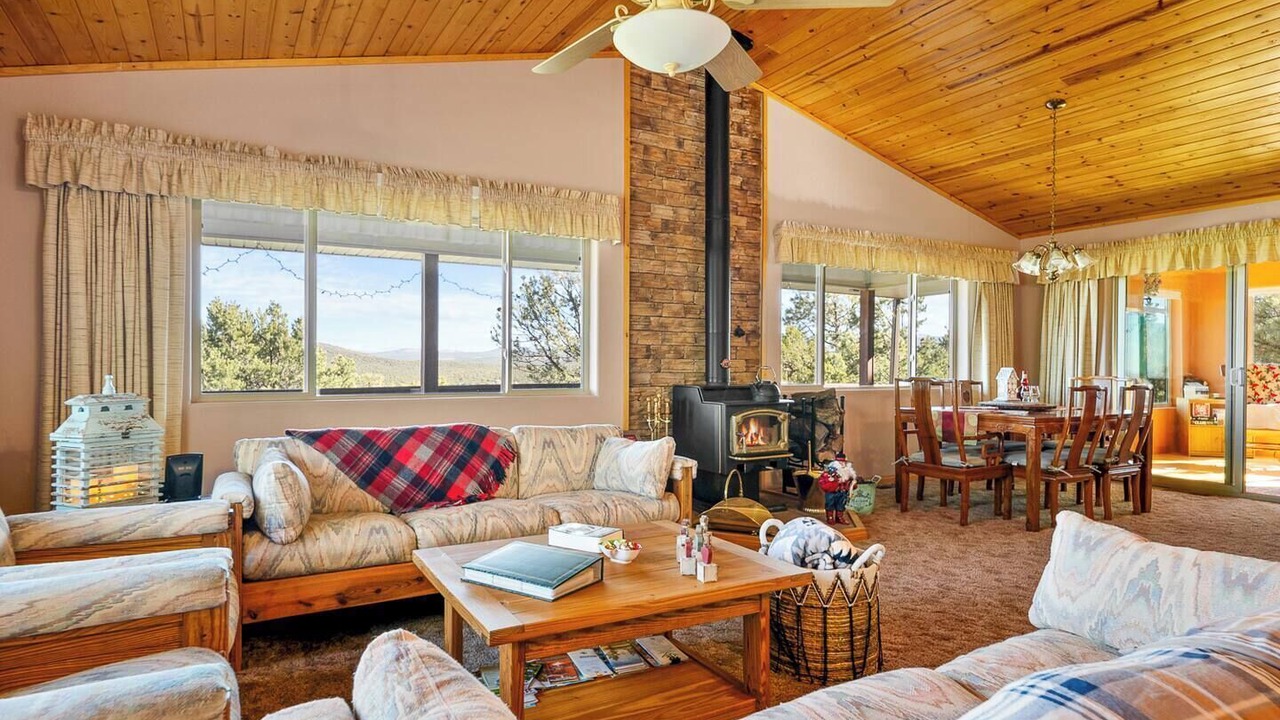 Photo of Livingroom in Springerville