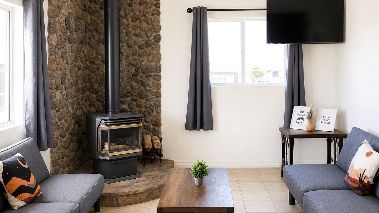 Photo of Livingroom in Topock