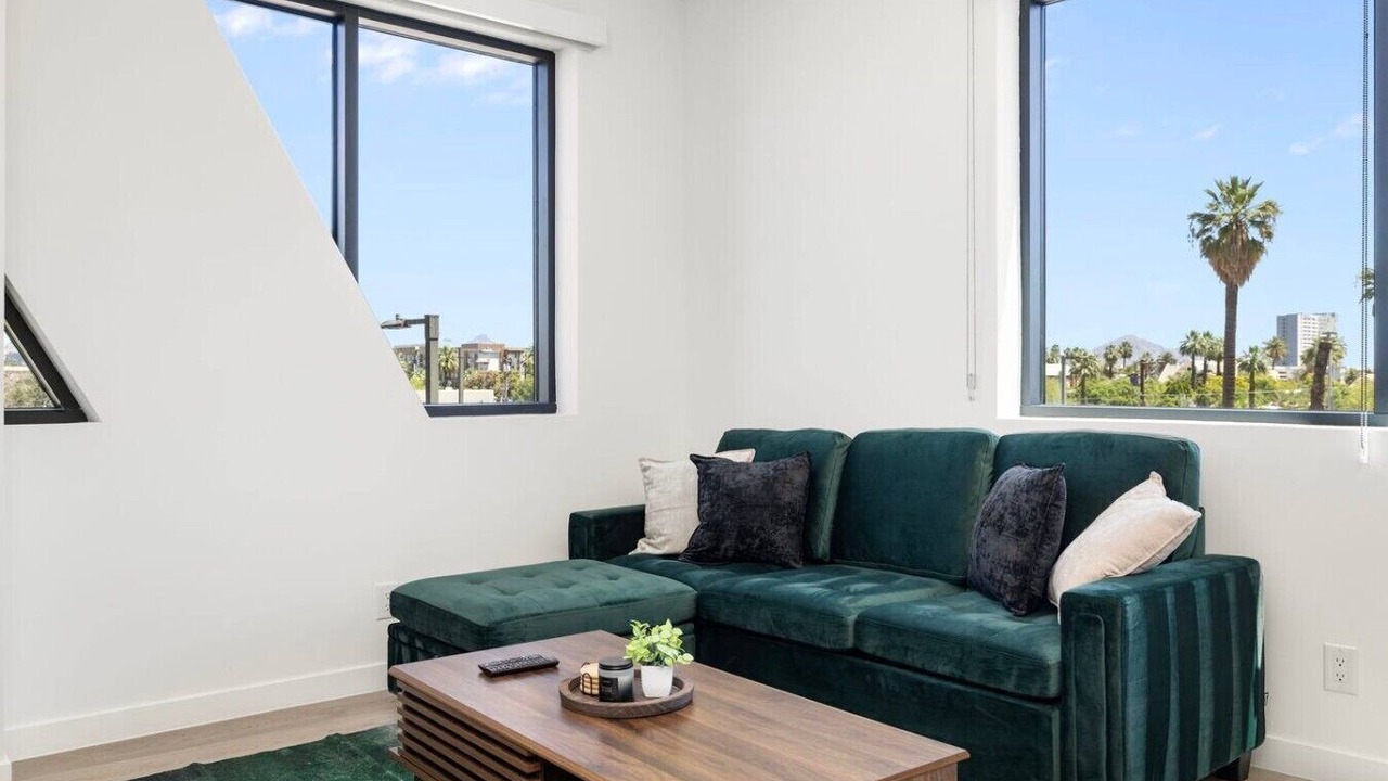 Photo of Livingroom in Evans Churchill
