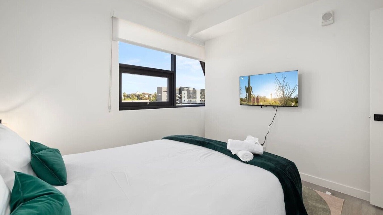 Photo of Bedroom in Evans Churchill