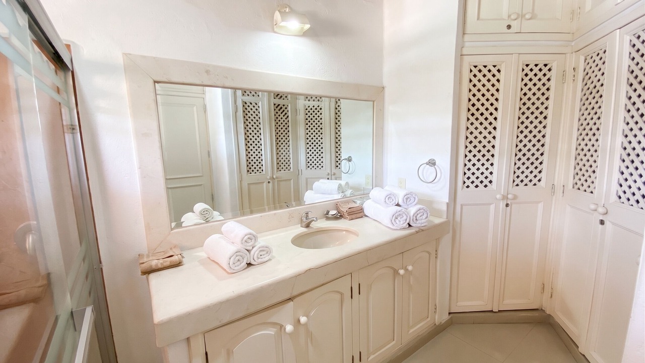 Photo of Bathroom in South Hotel Zone