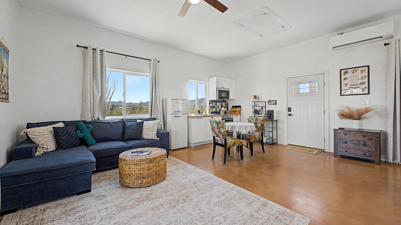 Photo of Livingroom in Tucson