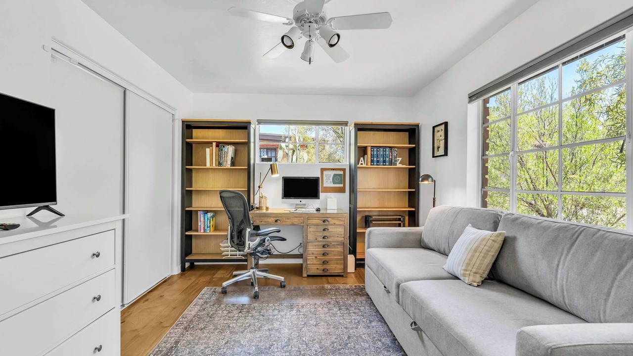 Photo of Bedroom in Harold Bell Wright Estates