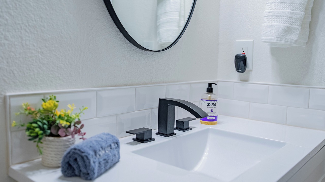 Photo of Bathroom in Rimrock