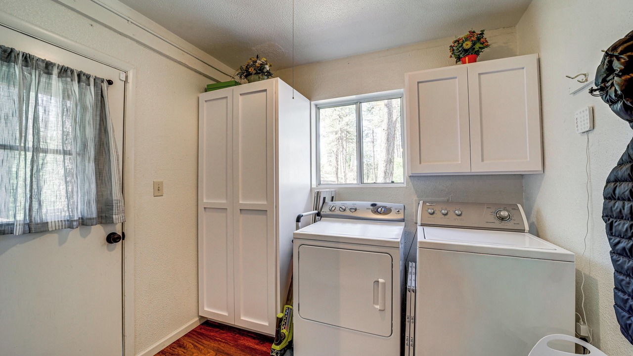 Photo of Bedroom in Ponderosa Park