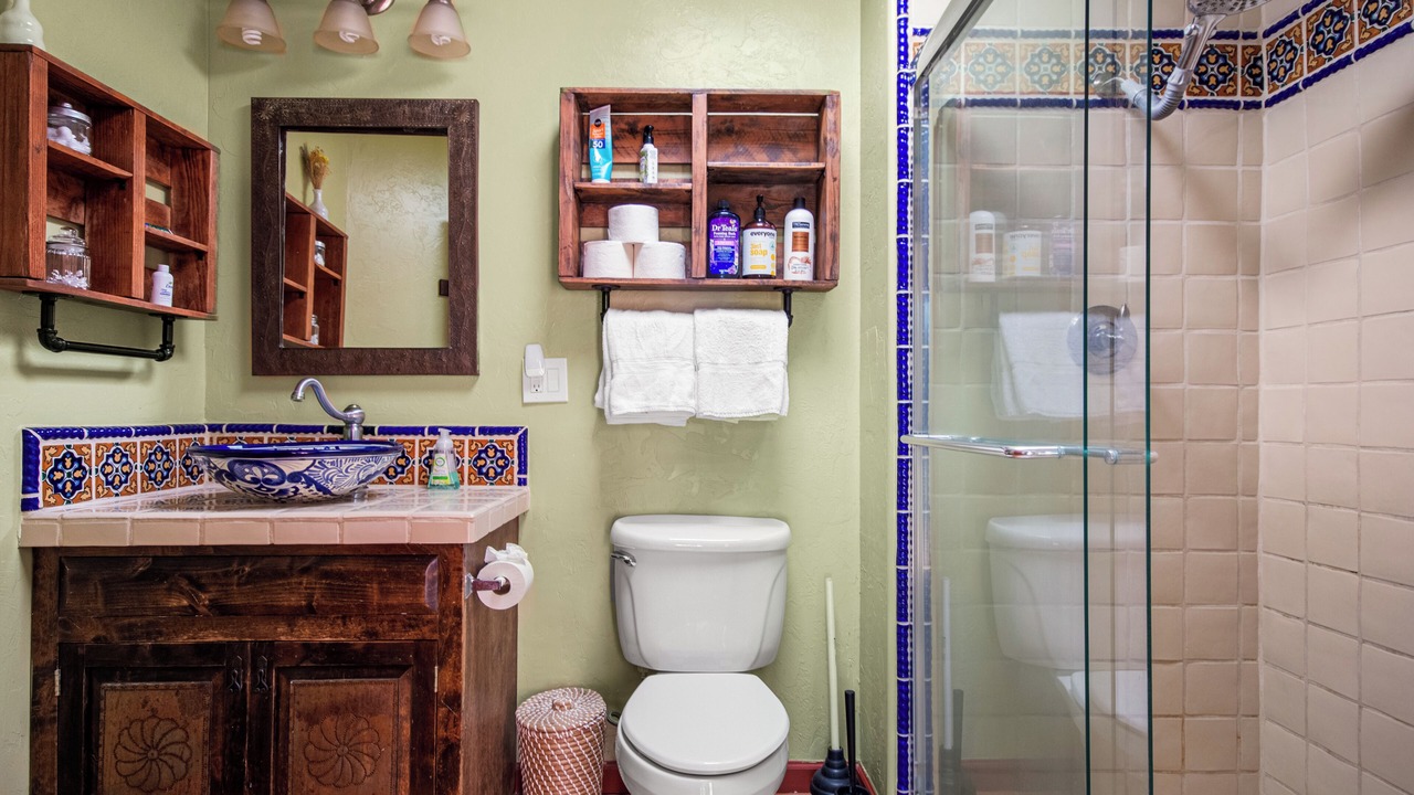 Photo of Bathroom in Blenman-Elm