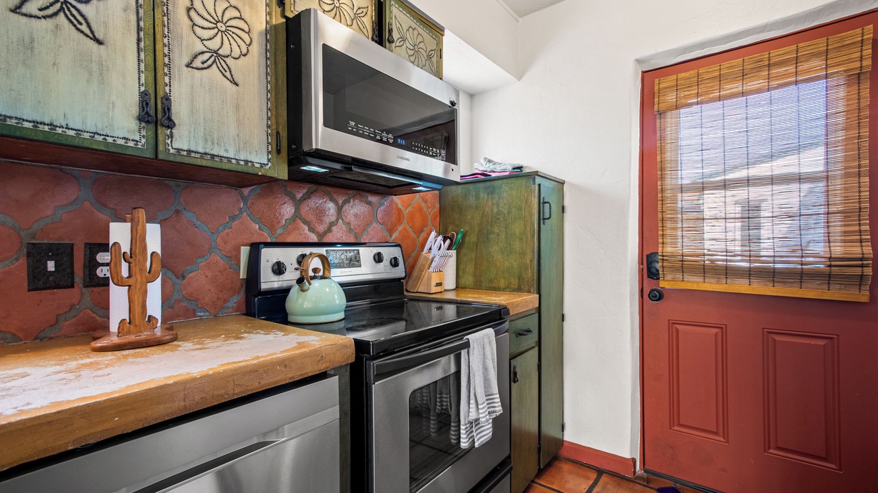 Photo of Kitchen in Blenman-Elm